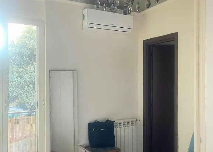 Sweet Rooftop Apartment Rom